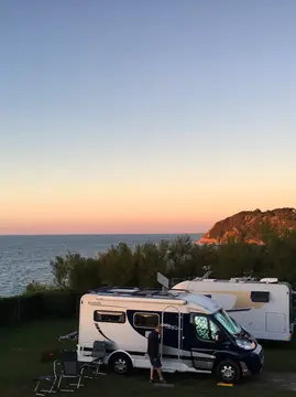 Le Bord de Mer