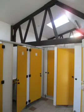 Les Épinettes