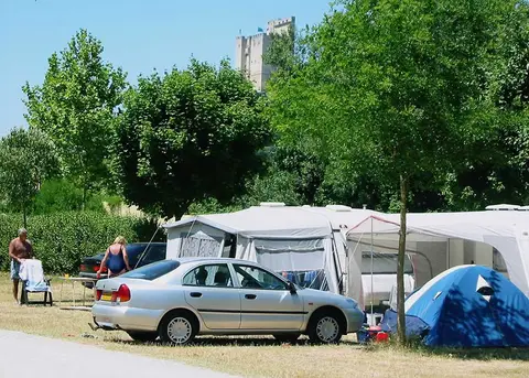 Les Clorinthes Camping Club