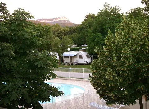 Les Clorinthes Camping Club