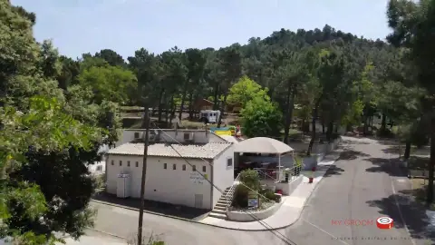 Camping La Pinède