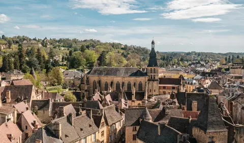 Aire de camping-car de Sarlat-la-Caneda, grande aire