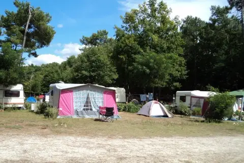 Camping Les Ombrages