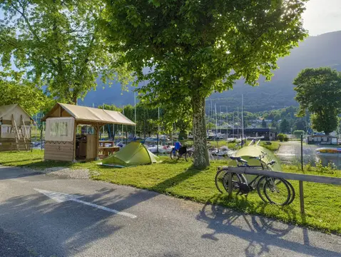Camping de l'Île aux Cygnes