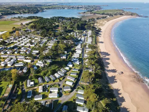 Camping des Chevrets