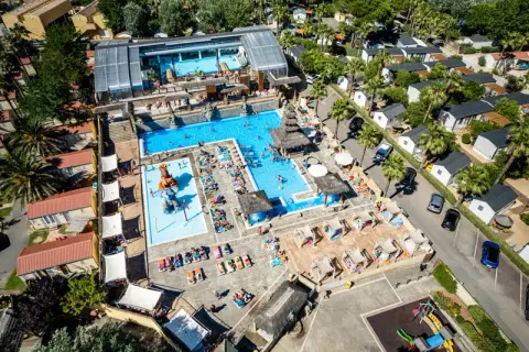 Camping Le Club Farret
