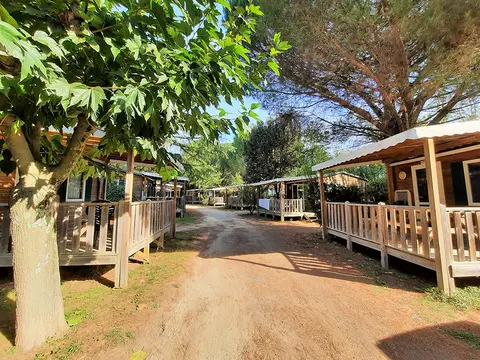 Camping *** Les Casteillets