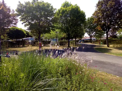 Camping municipal "Les Bords de Besbre"
