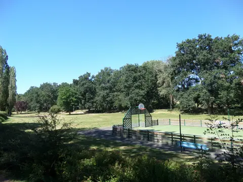 Camping municipal "Les Bords de Besbre"
