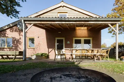 Het Wisbroek ( groepsaccomodatie en boerderijcamping )