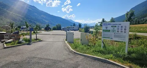 Aire de camping-car Les Charmettes