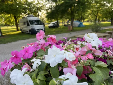Camping Les Roux
