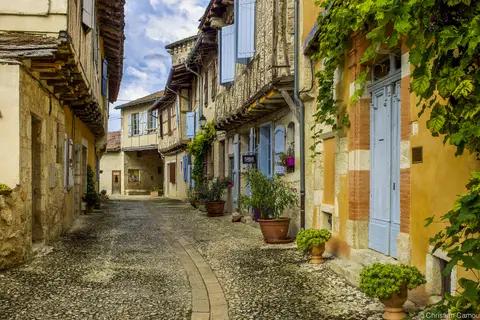 Aire Du Château De Mauvezin