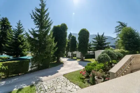 Camping Le Château de Rochetaillée