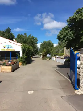 Camping Les Roussières