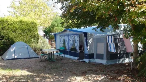 Camping Les Roussières