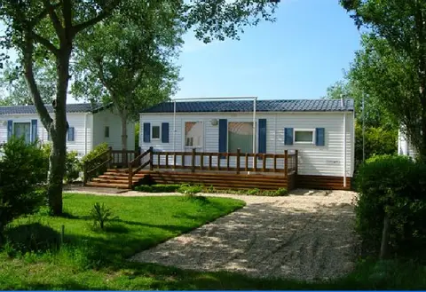Camping Les Roussières