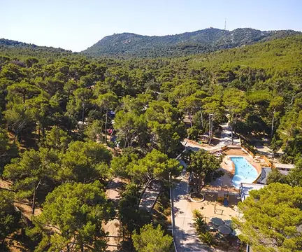 Camping Huttopia Forêt de Janas