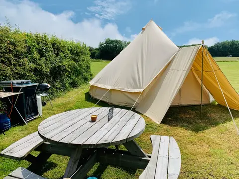 Downshay Caravan and Camping