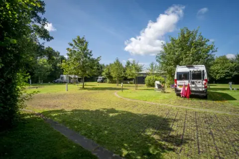 Camping Urban Gardens