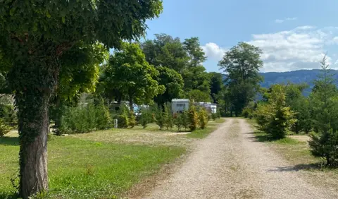 Aire camping-car park de Brégnier-Cordon
