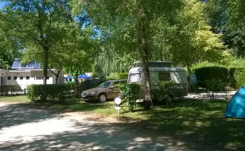 Camping les Bords de Lyonne