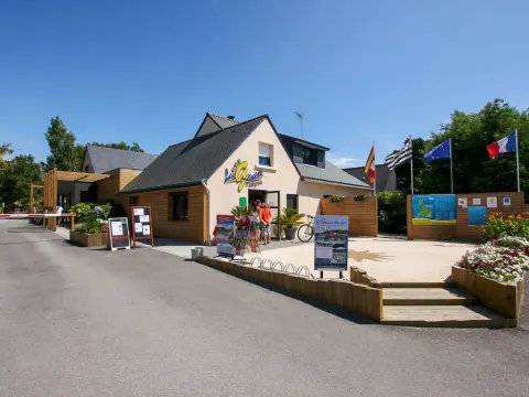 Les Genêts