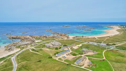 Aire de Camping-Car Plage de Meneham Finistère nord