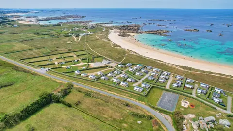 Aire de Camping-Car Plage de Meneham Finistère nord