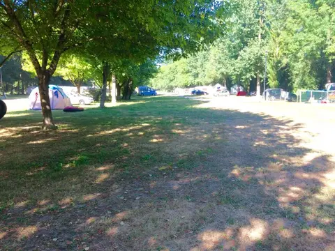 Camping Municipal La Fontaine du Pré Saint-Jean