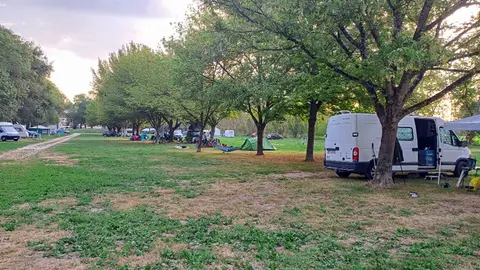 Camping Municipal La Fontaine du Pré Saint-Jean