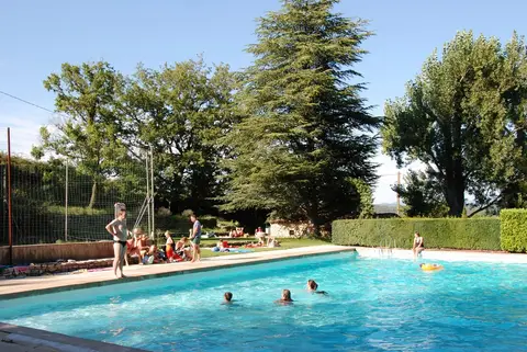 Les Bardons