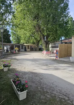 Camping municipal de Charmes-sur-Rhône