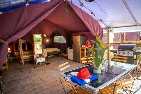 Camping Les Berges du Canal