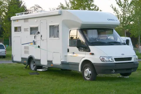 Aire camping-cars Voeuil et Giget