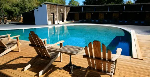 Le Village Western