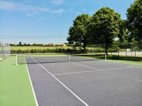 Aire de camping-cars Cousance