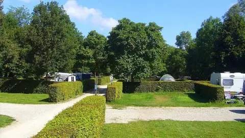 Camping Municipal Chavannes-sur-Suran