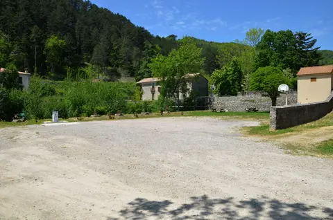 Aire de camping-car Alzon