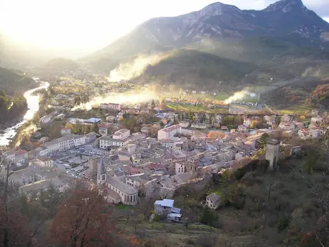 Aire de stationnement Castellane