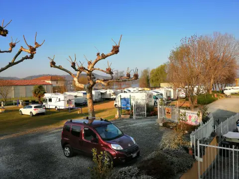 Area sosta camper Nautica Tarello