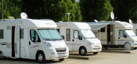 Aire de Camping Car du camping Amélia