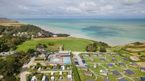 Les Falaises