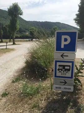 Aire de camping-car des Berges du Lot