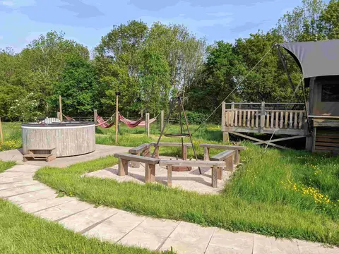 Middle Stone Farm Glamping
