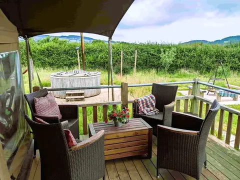 Middle Stone Farm Glamping