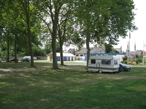 Camping de Mehun sur Yèvre