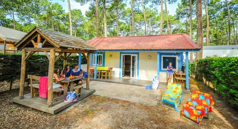 Camping Club Famille Lou Pignada