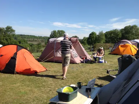 Tom's Field Camping