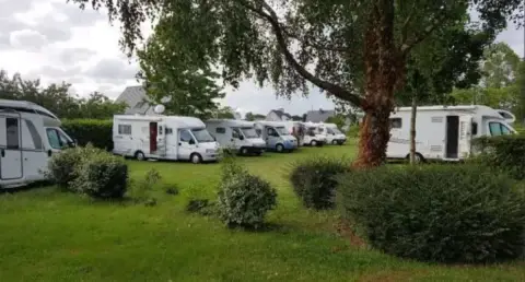 Aire de camping-car - Elven